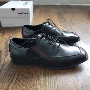 Boys shoes 👞 memory foam dress shoes size 6